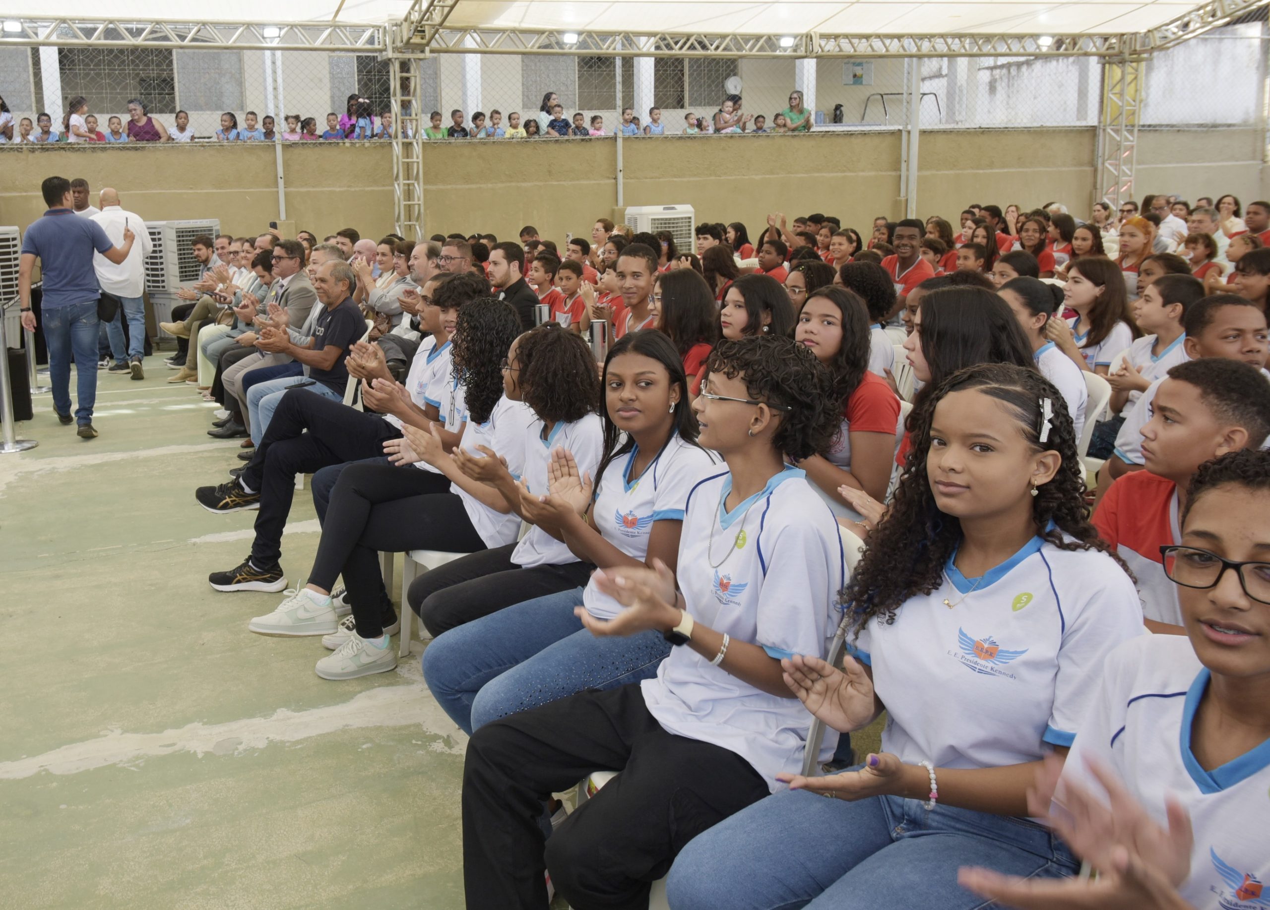 KITS SERÃO DISTRIBUÍDOS EM DUAS ETAPAS, UMA INICIADA NESTA SEGUNDA-FEIRA, COM MATERIAL COMPRADO PELAS PRÓPRIAS ESCOLAS, E OUTRA COM MOCHILA E ESTOJOS, QUE DEVE OCORRER ATÉ MARÇO / Foto: Reprodução