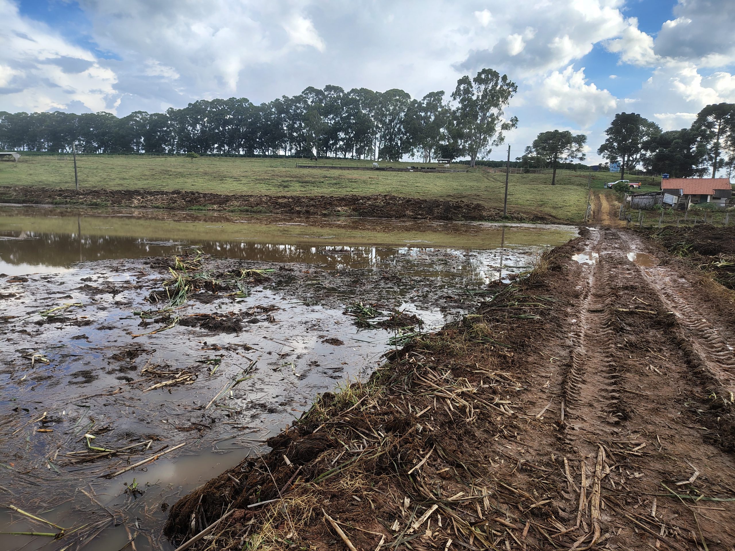 Homem teria desaparecido acidentalmente nas águas quando a vítima tentava atravessar a represa / Foto: Divulgação 