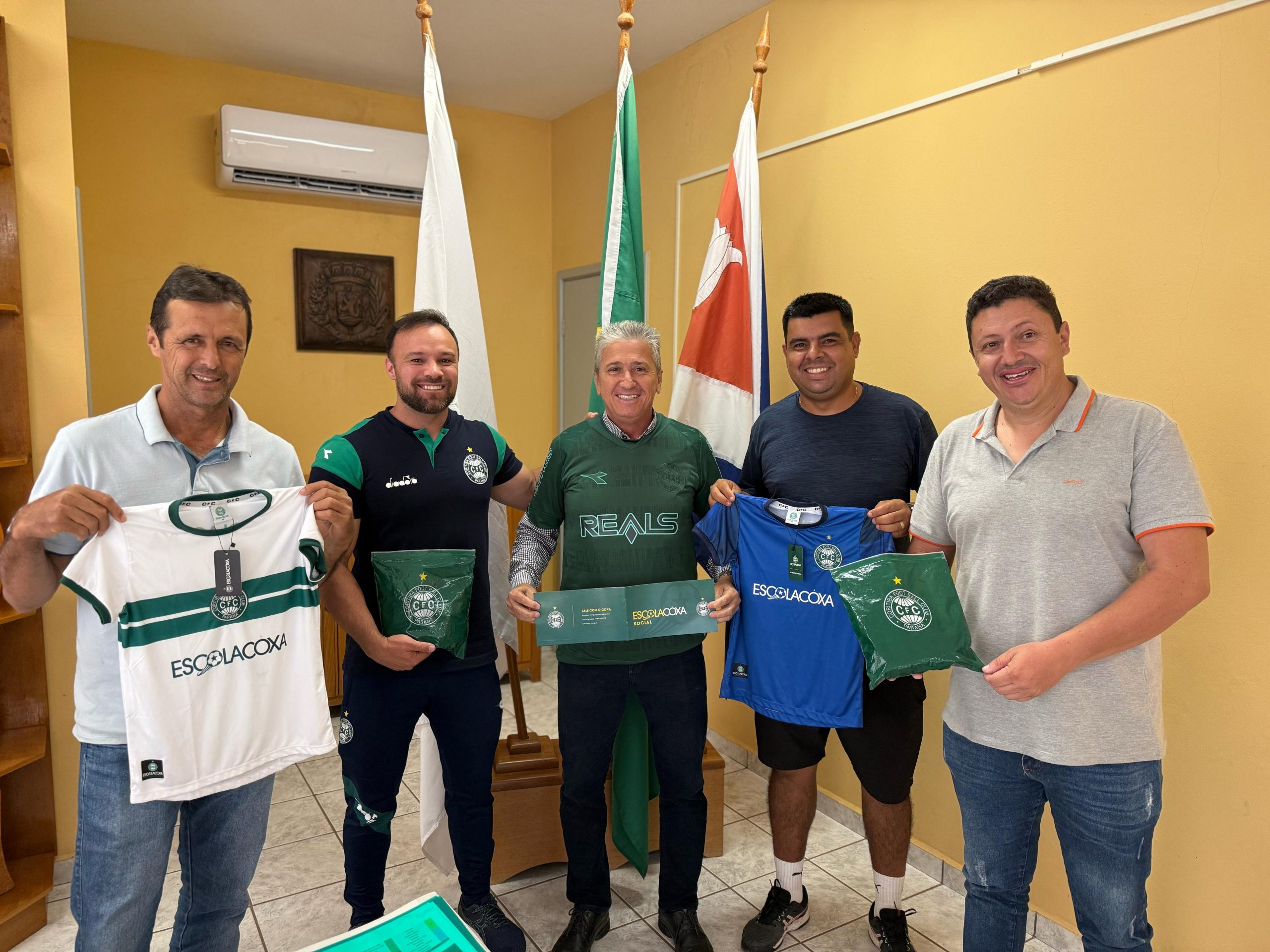 Prefeitura firma contrato de três anos com o Coritiba Futebol Clube / Foto: Divulgação