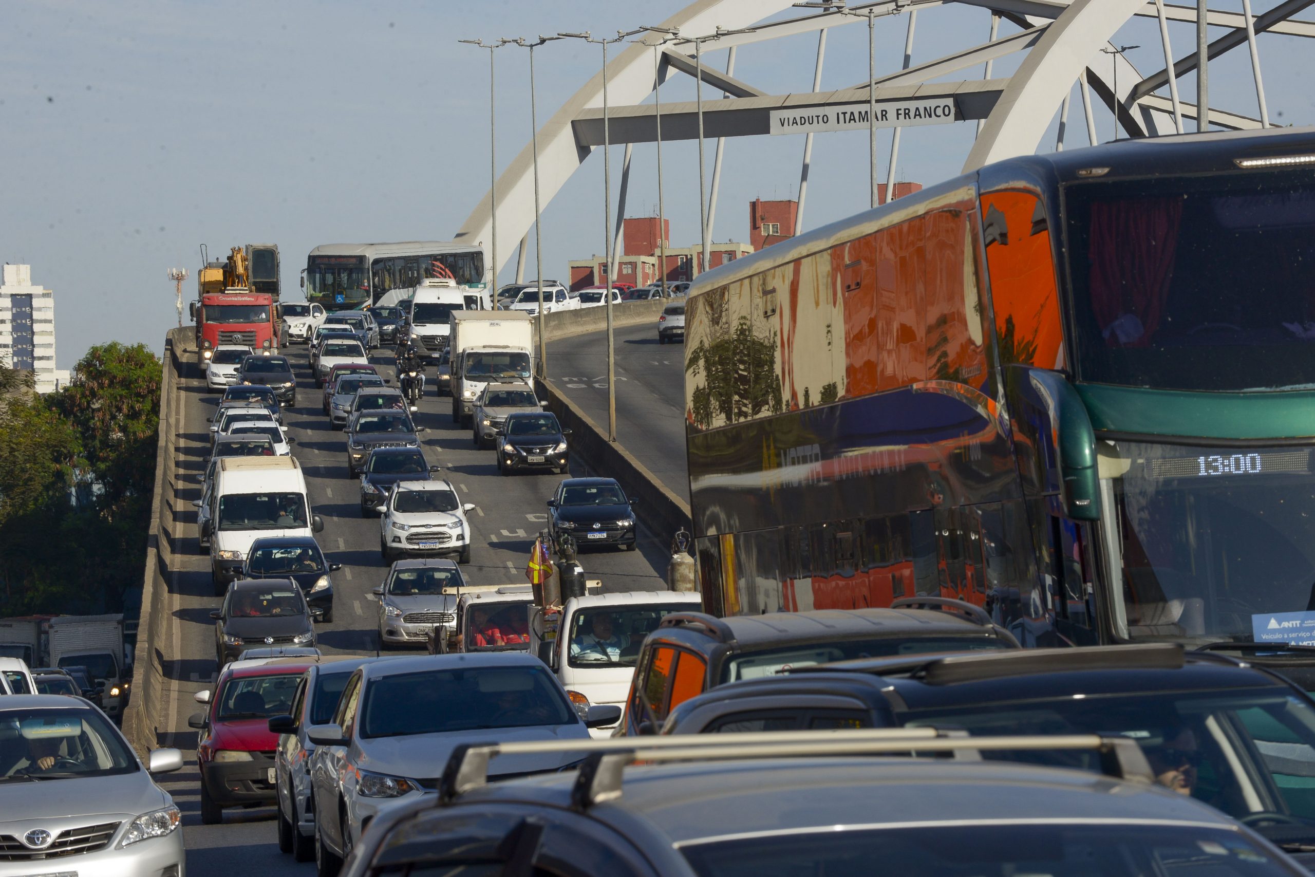 EXPECTATIVA DO GOVERNO DO ESTADO É ARRECADAR R$ 11,9 BILHÕES COM O PAGAMENTO DO IMPOSTO NESTE ANO. NAS DUAS PRIMEIRAS PARCELAS, A ARRECADAÇÃO FOI DE R$ 7,9 BILHÕES / Foto: Reprodução 